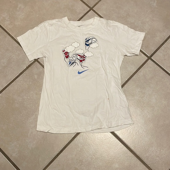 Nike shoe cloud concept - Picture 1 of 1